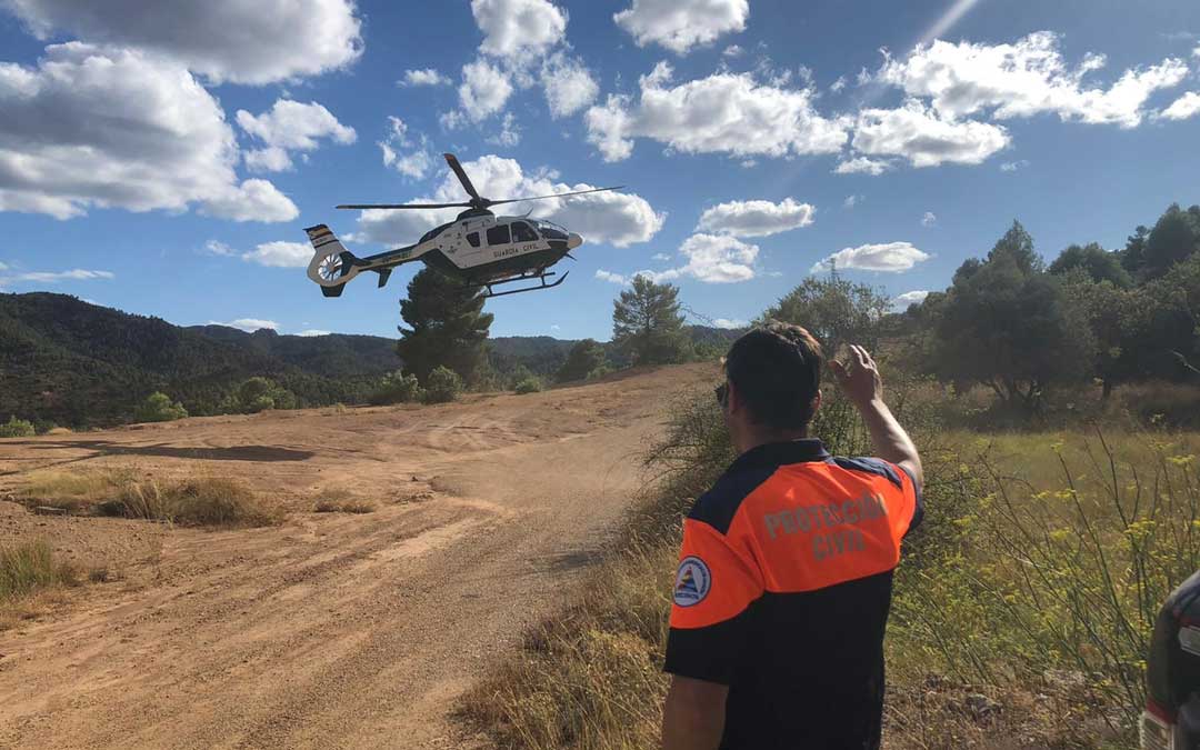 Rescate en helicóptero en Beceite./Protección Civil Matarraña