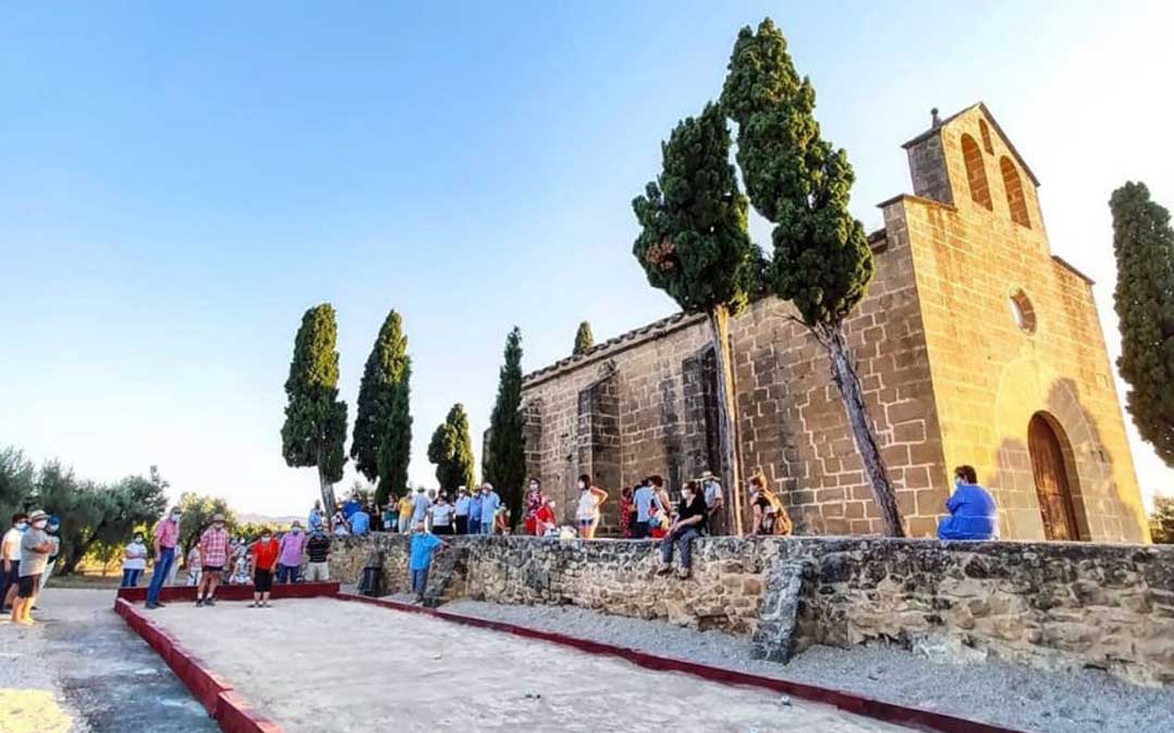 La nueva pista se encuentra junto a la ermita de San Juan.