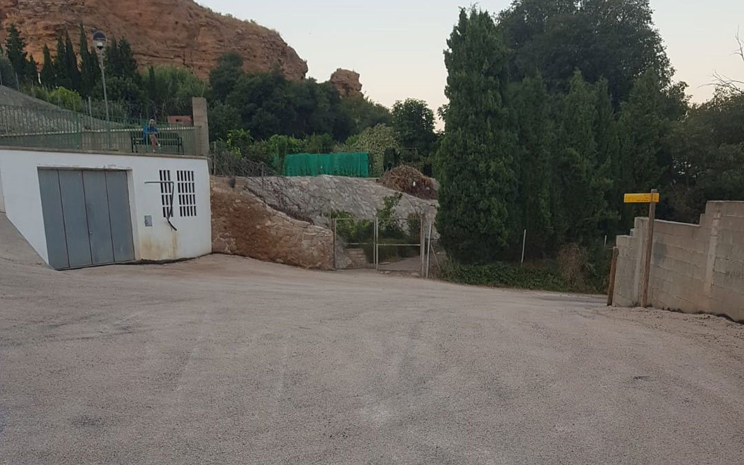 Asfaltado de la variante en la parte junto a la Virgen de Arcos. / Ayto. Urrea