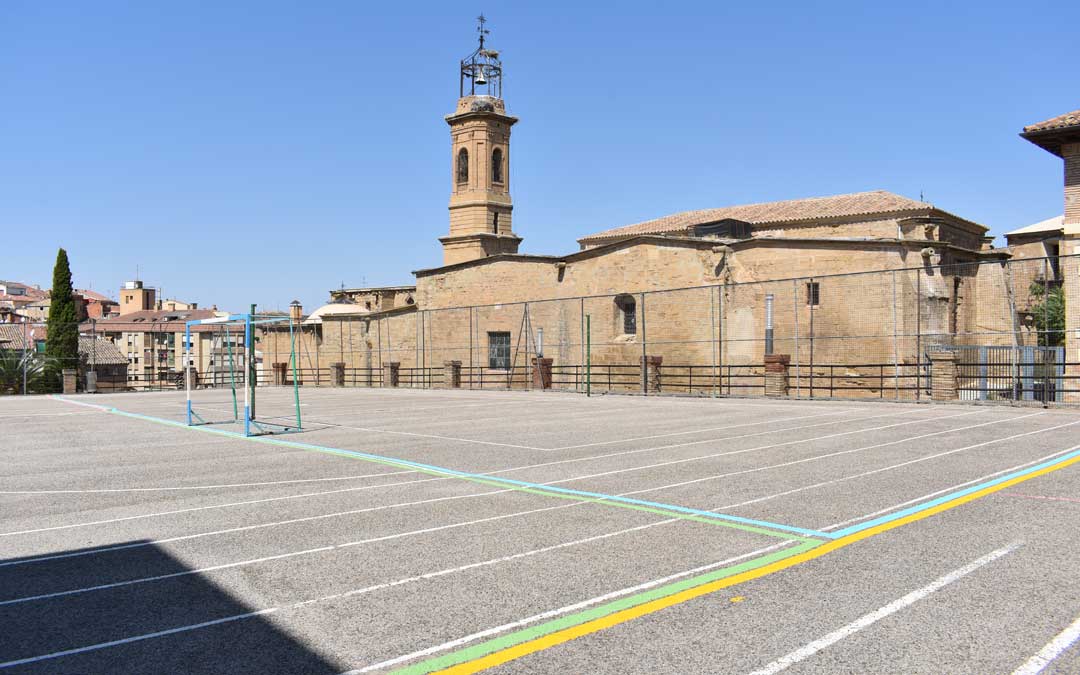 ARCHIVO. El patio del colegio Compromiso de Caspe./ Laura Quílez