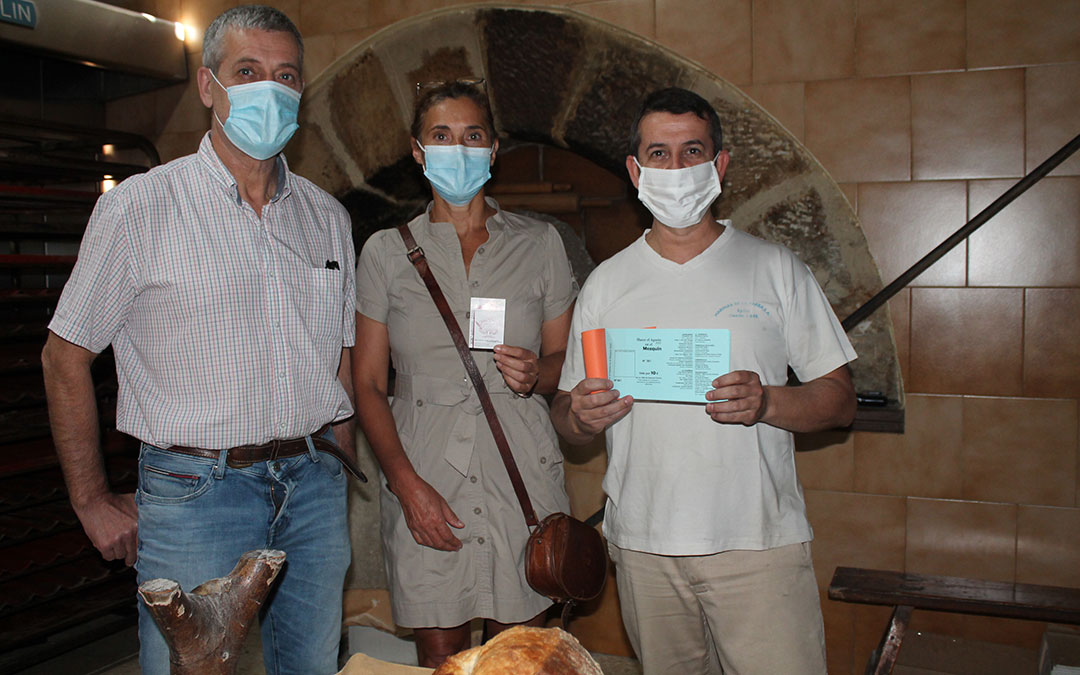 Entrega del segundo premio en Castelserás