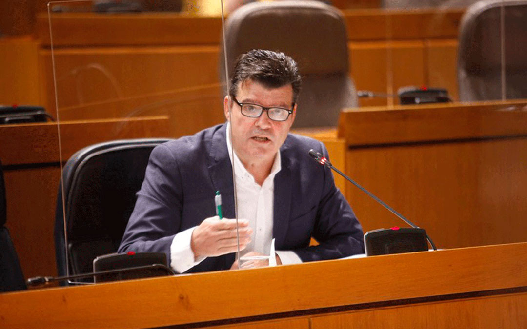 Javier Allué este lunes en las Cortes de Aragón.