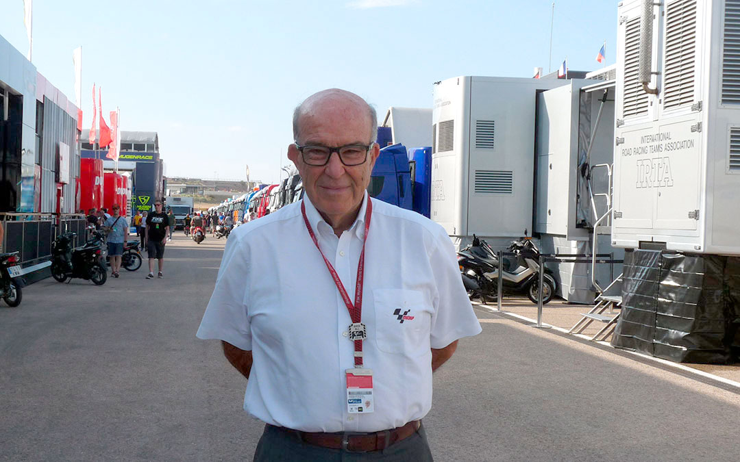 El CEO de Dorna, Carmelo Ezpeleta, en Motorland Aragón en una foto de archivo del GP de Aragón de 2019./ Alicia Martín