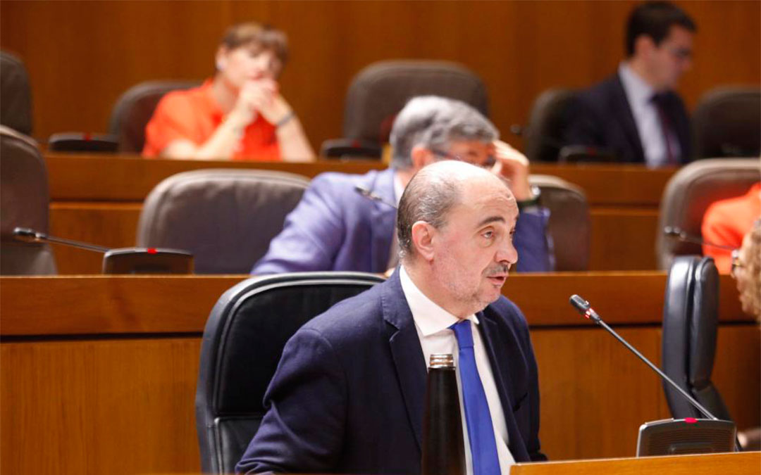 Javier Lambán, en las Cortes./ Cortes de Aragón