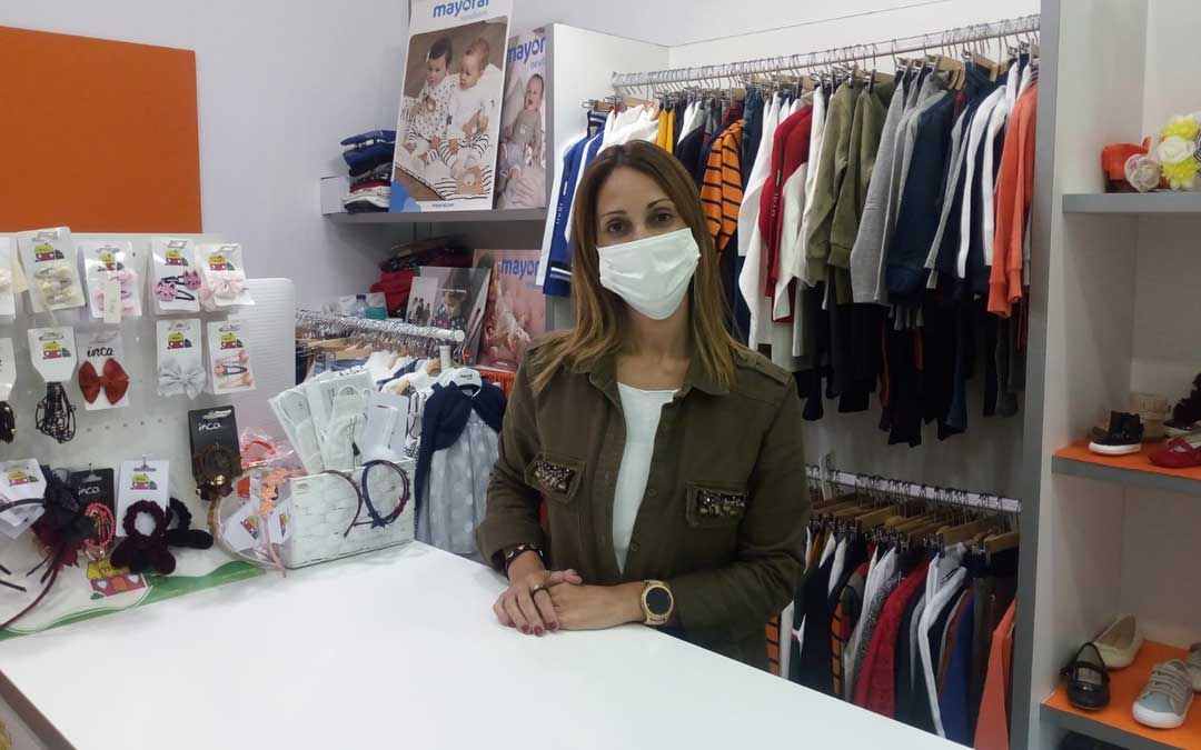 Olga San Nicolás, gerente de Niños Moda Infantil, es la nueva presidenta de la Asociación de Comercio y Servicios de Alcañiz / ACSA