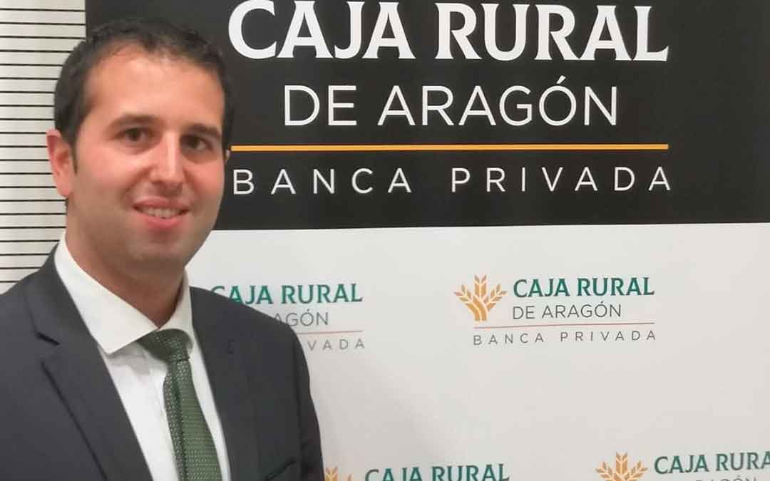 Alberto Paul, responsable de Banca Privada de Caja Rural de Aragón en la Comarca del Bajo Aragón-Caspe.