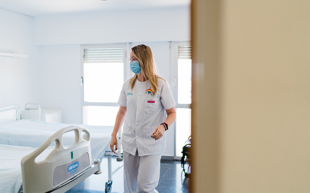La sexta planta del Hospital de Alcañiz se ha reformado con más habitaciones para covid./ Cesáreo Larrosa