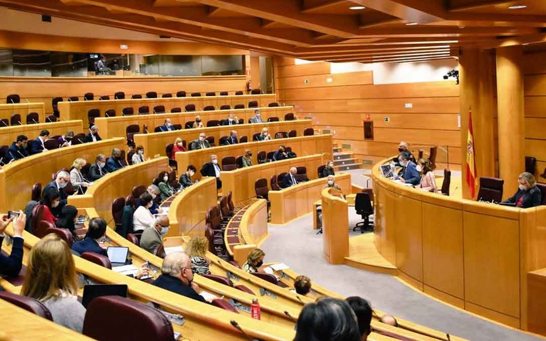 Lectura de la declaración en el Senado
