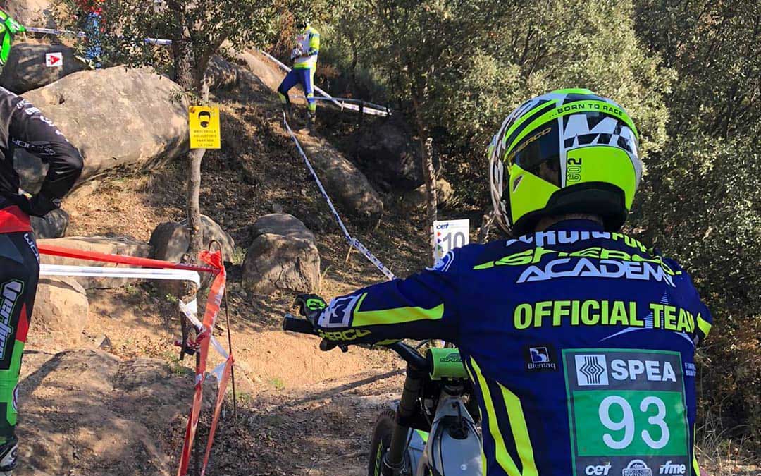 Sergio Puyo a bordo de su Sherco en Cal Rosal.