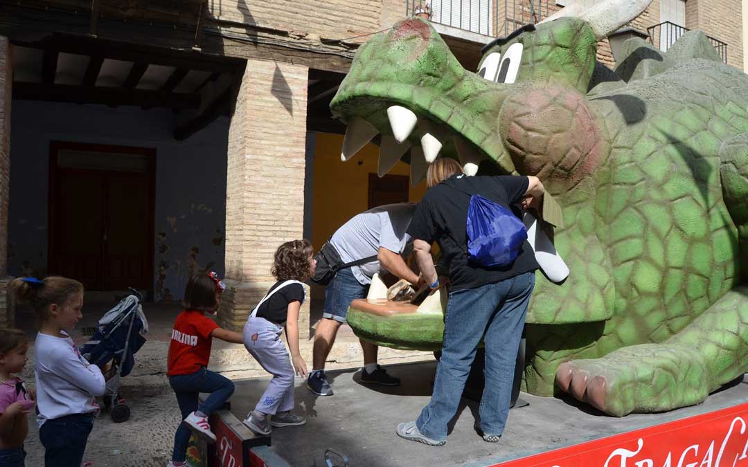 El tragachicos de Alcañiz será parecido al de Borja, con gran tradición en la localidad / Centro de Estudios Borjanos