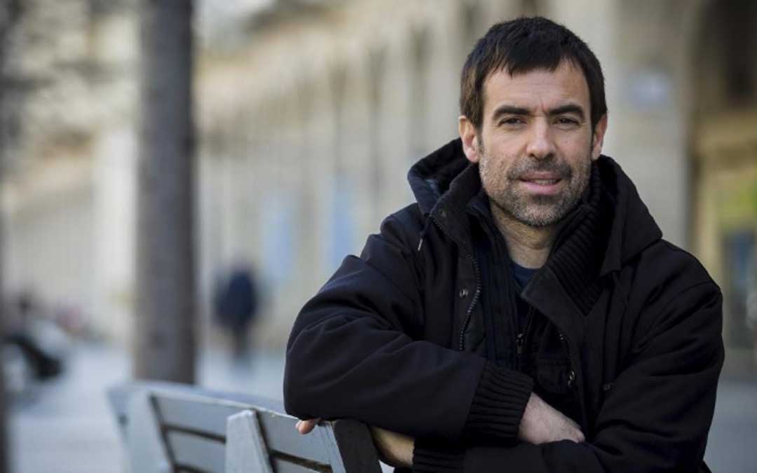 El ilustrador alcañizano Alberto Gamón / Oliver Duch-Heraldo de Aragón