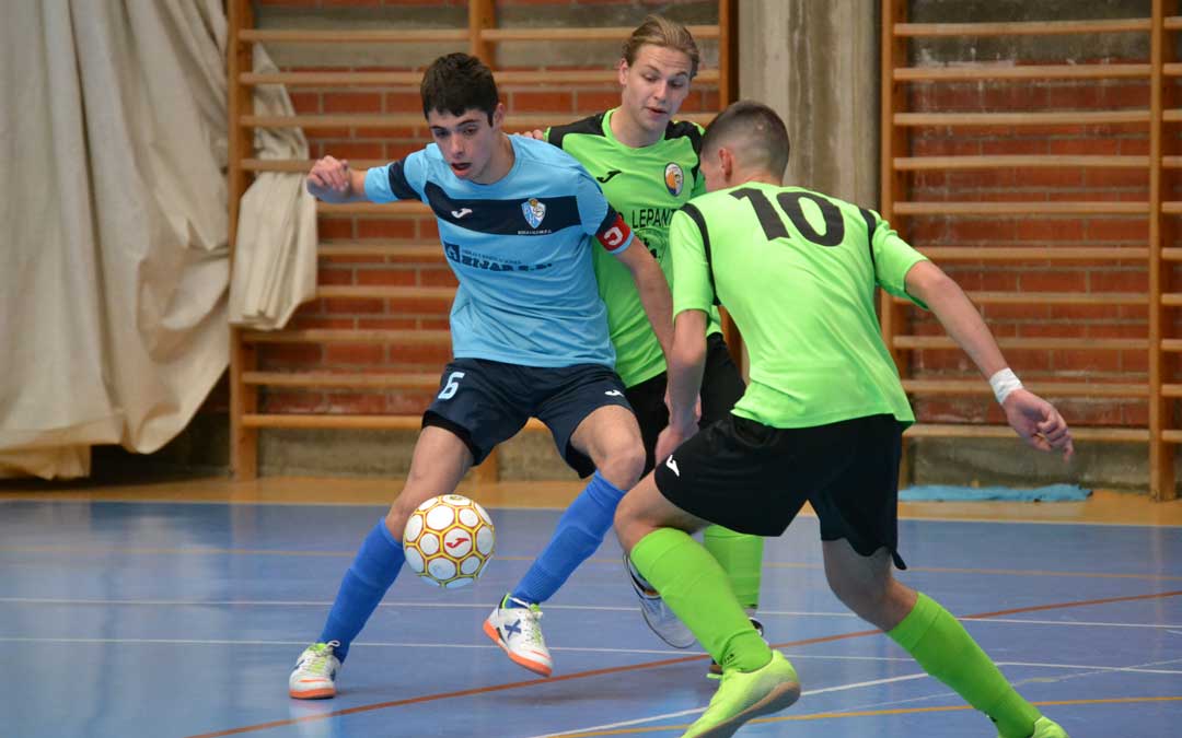 Disputado y en ocasiones igualado el partido entre hijaranos y zaragozanos. Foto: J.V.