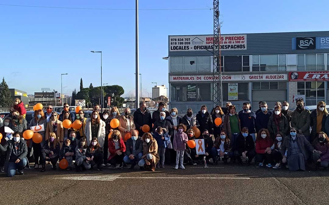Manifestantes este domingo en el polígono La Laguna de Alcañiz./ Facebook Colegio La Inmaculada de Alcañiz