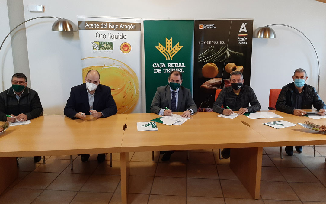 La firma de los convenios ha tenido lugar en el Molino Mayor de Alcañiz. Foto: A.G.
