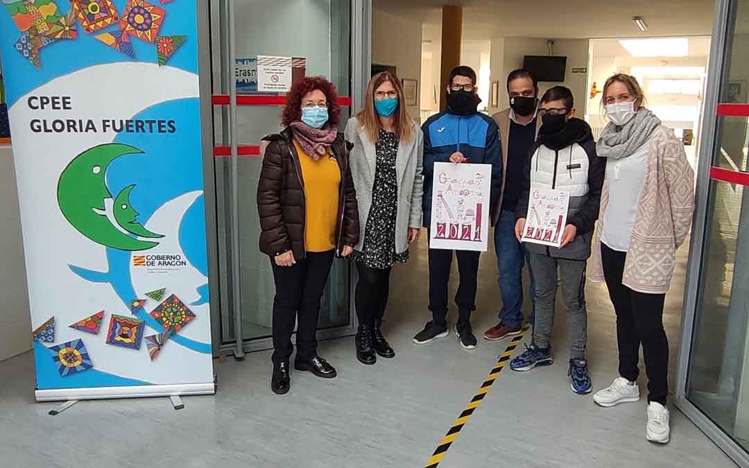 Acto de presentación y entrega del calendario. / GLORIA FUERTES