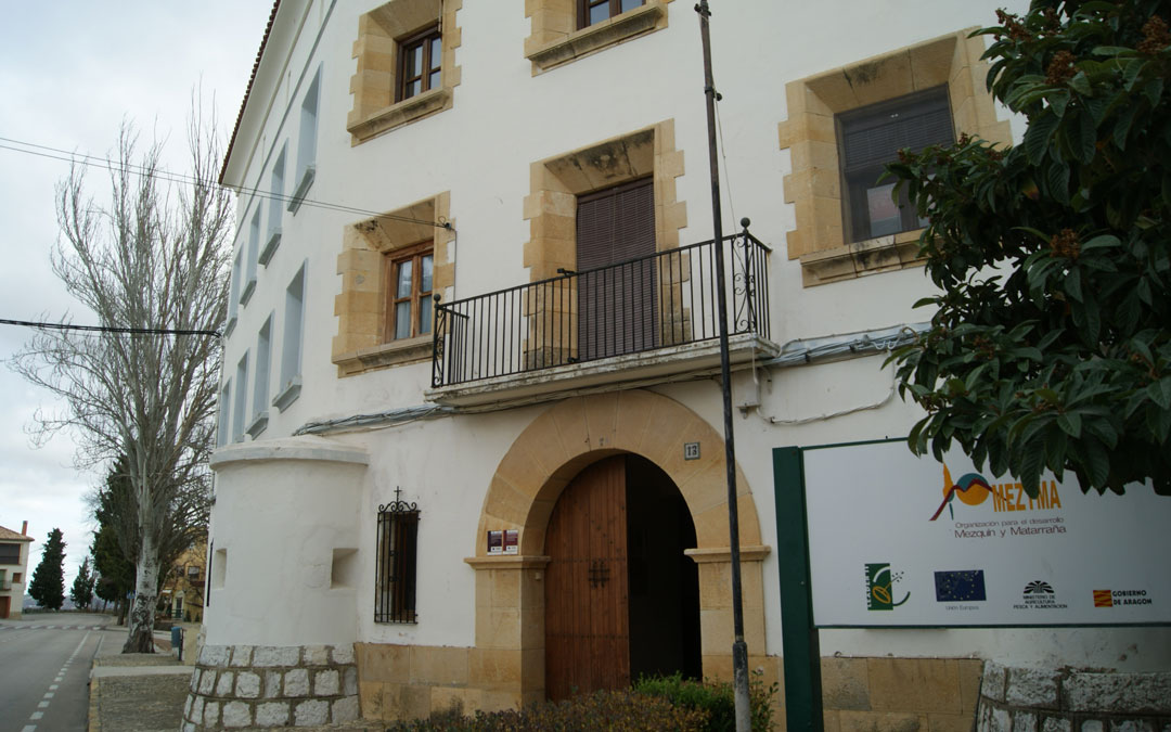 Sede del Grupo Bajo Aragón Matarraña - Omezyma- en Torrevelilla. / B. S.