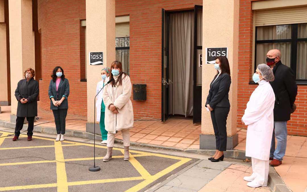 Las consejeras de Sanidad, Sira Repollés, y de Ciudadanía y Derechos Sociales, María Victoria Broto, han atendido a los medios de comunicación tras la administración de las primeras vacunas / DGA