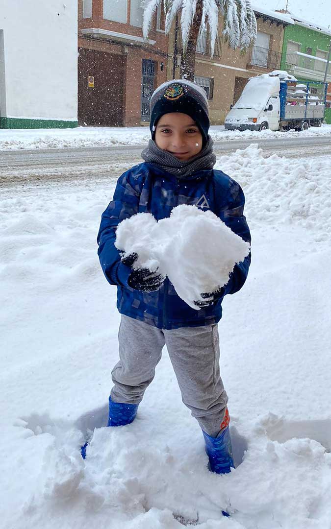 Gran bola de nieve en Calanda./ Noemi Moral