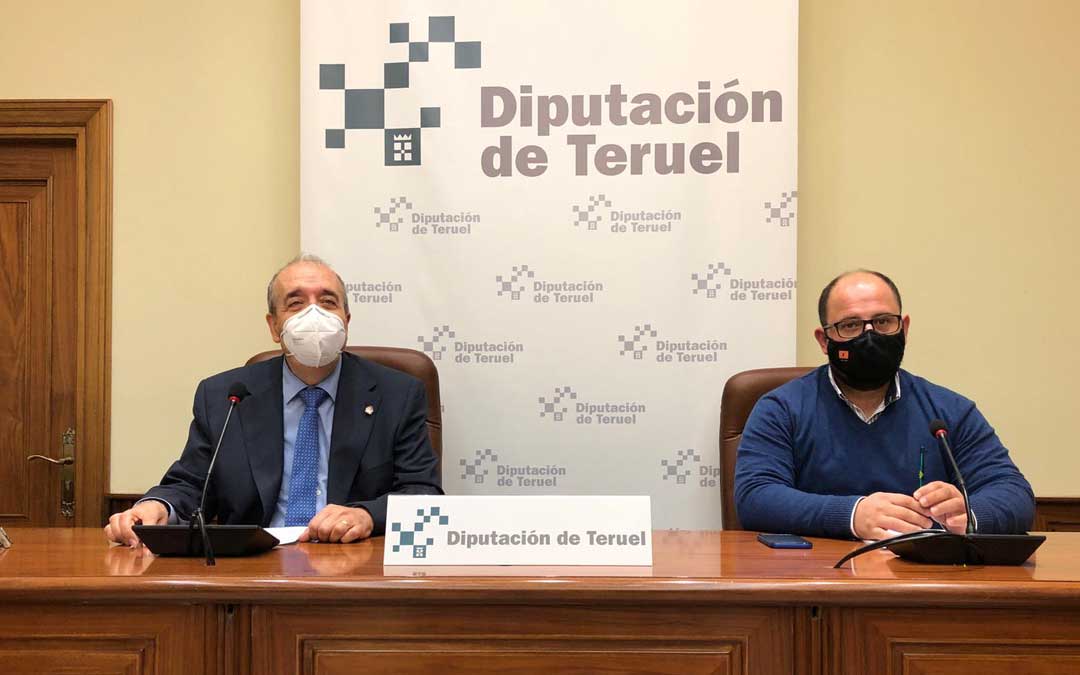 Rando e Izquierdo en la rueda de prensa que ofrecieron en la mañana del lunes. Foto: E.A.