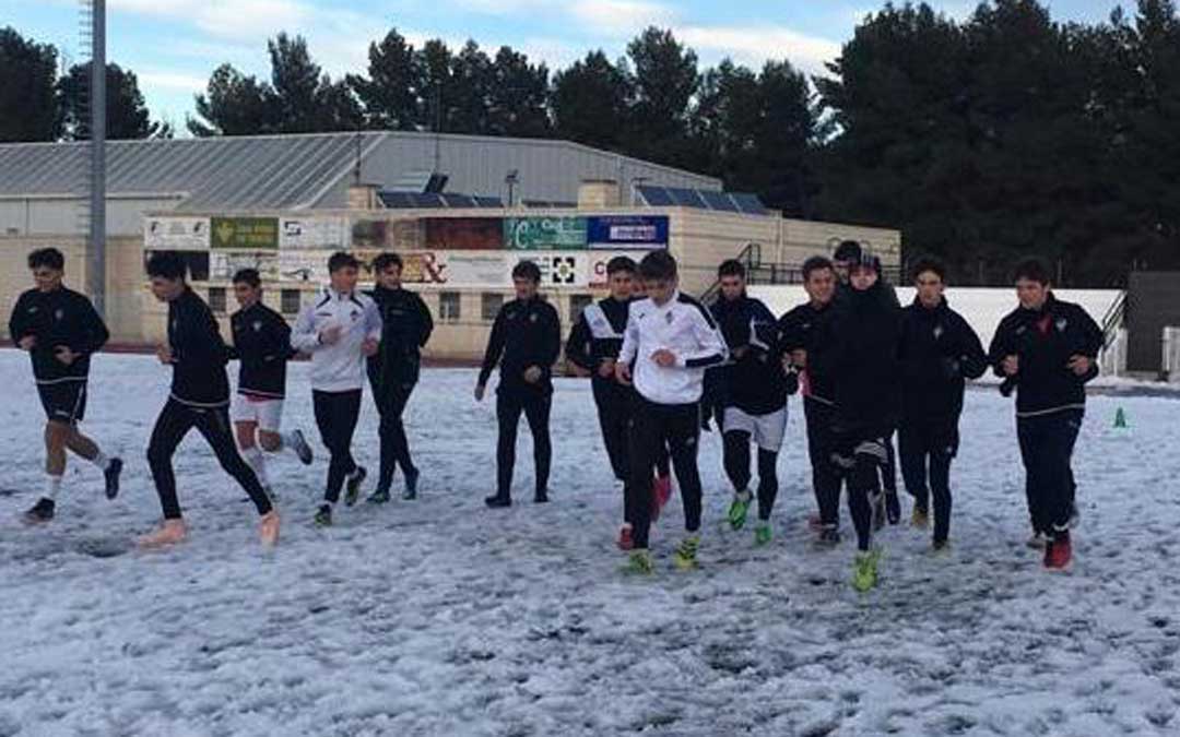 Entrenamiento del juvenil del Alcañiz de Liga Nacional la pasada semana. Foto: Alcañiz C.F.