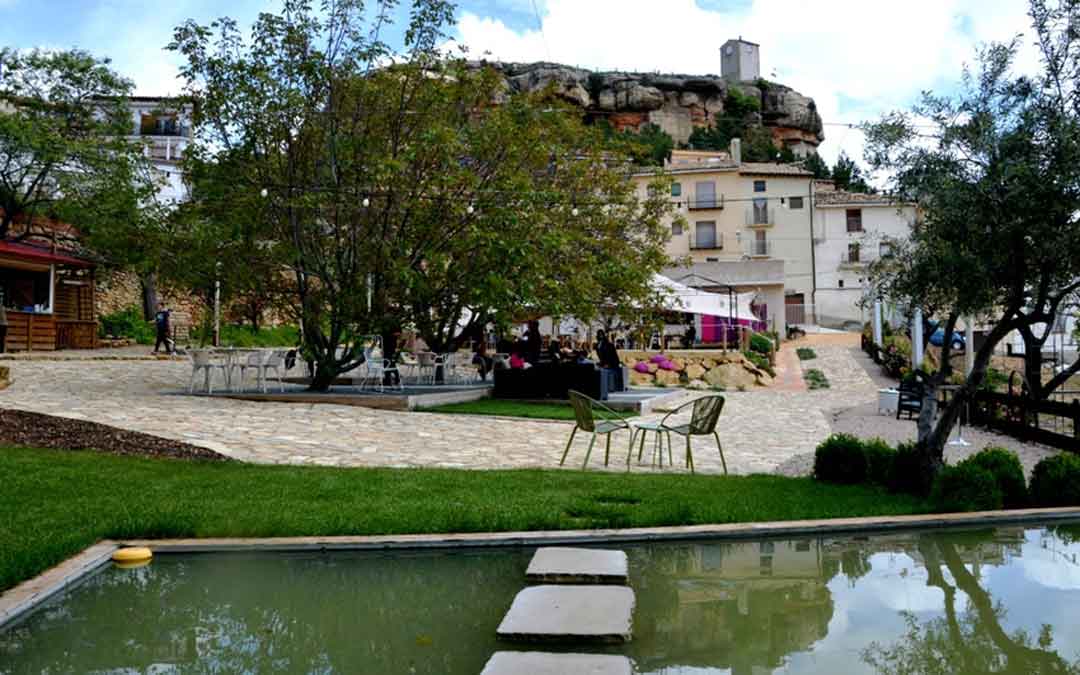 Los propietarios de hoteles del medio rural creen que la legislación no se ajusta a su realidad. En la imagen Hotel Posada Guadalupe de Monroyo.