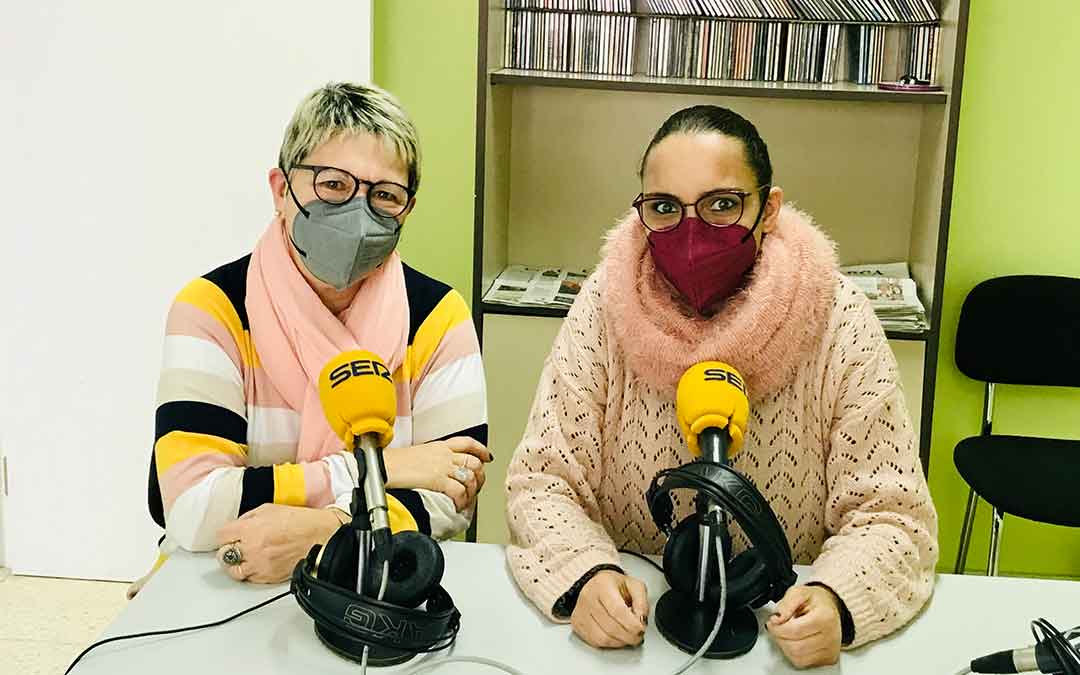 La caspolina Laura Piazuelo y su madre, Pilar Herrero.