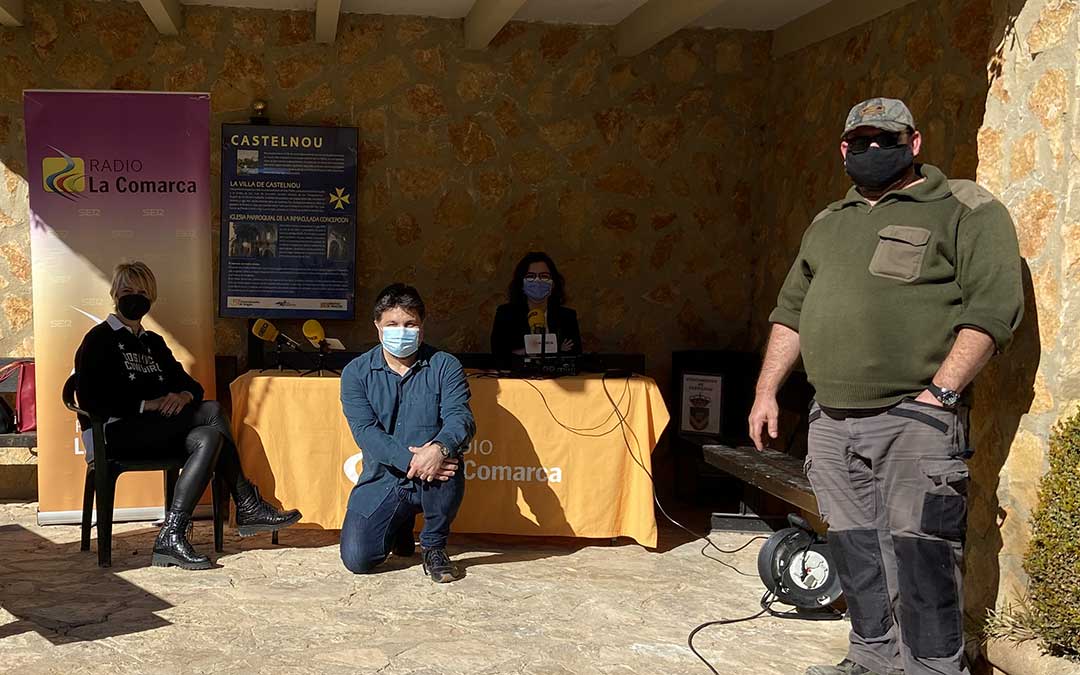 Algunos de los invitados del programa especial emitido desde Castelnou./ L.C.