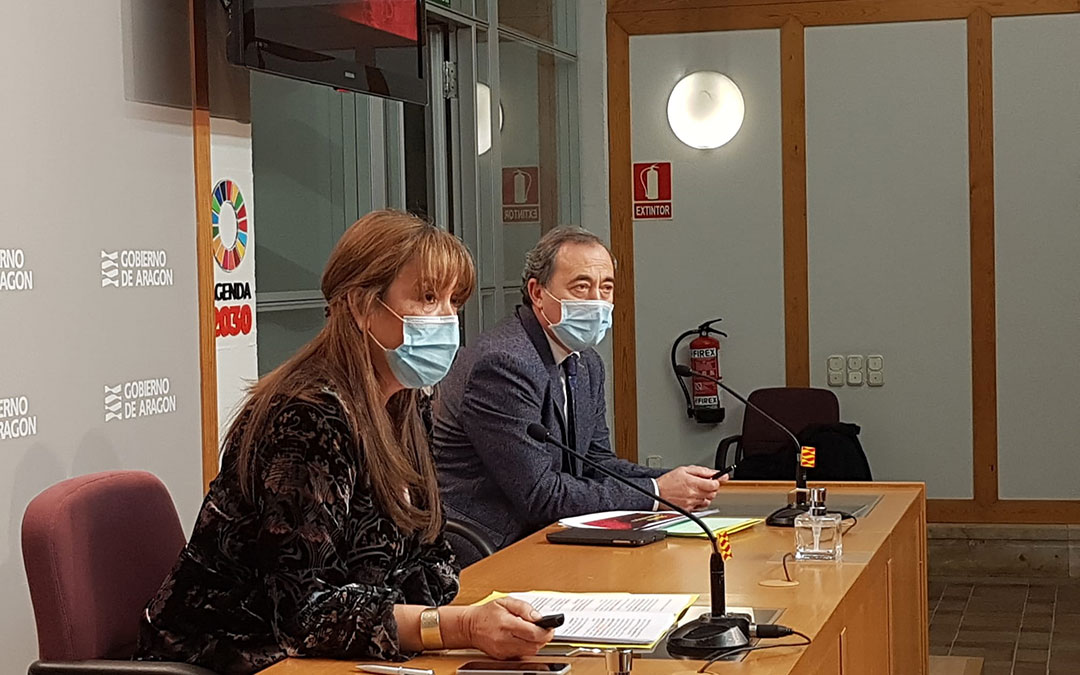 Repollés y Arnal este sábado en rueda de prensa. /DGA