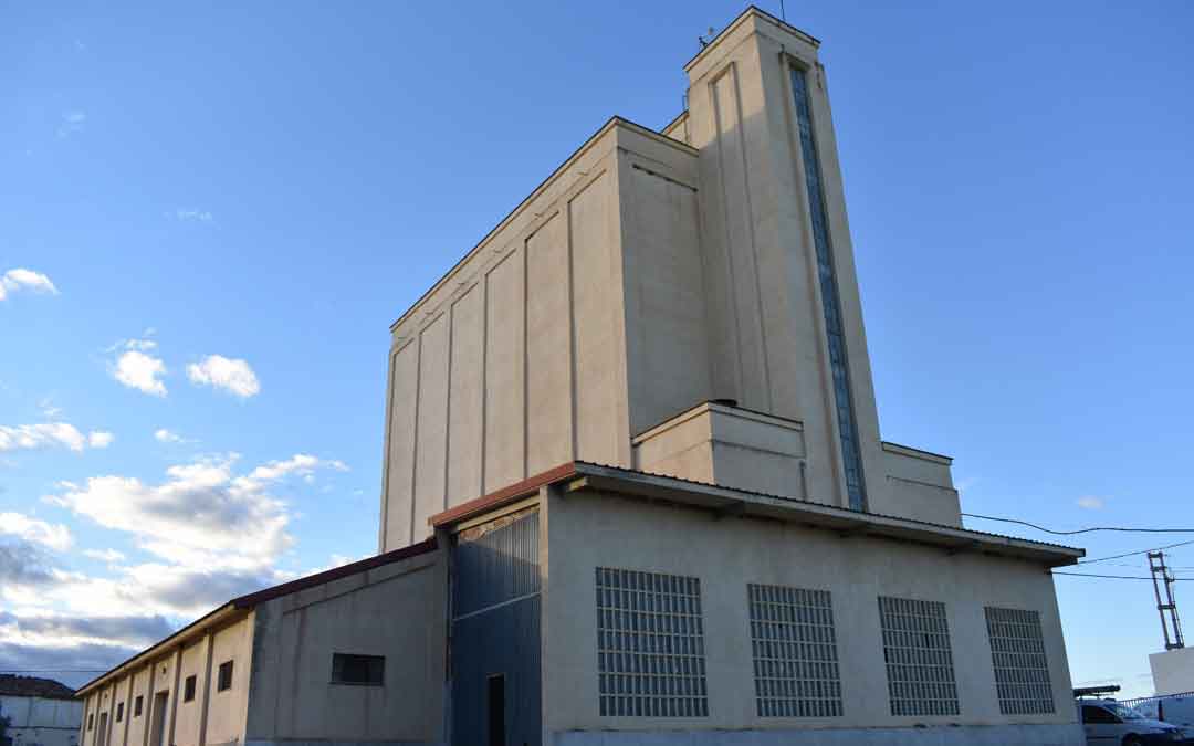 El silo de Alcañiz está situado en la avenida Zaragoza número 66. / SILO ALCAÑIZ S.L.