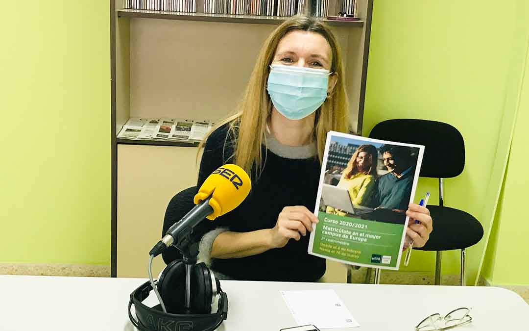 Merche Catalán es secretaria de UNED en Caspe.