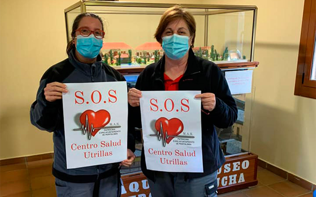 Campaña de carteles y chapas por el "100% del personal sanitario en el centro médico de Utrillas"./ MAR