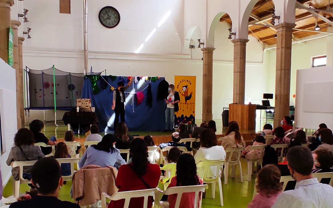 Reapertura del Centro Joven este domingo con un espectáculo de magia / Ayto. Alcañiz