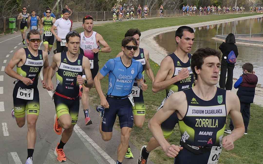 Participantes en el duatlón cross de Calatayud. Fotos: FATRI