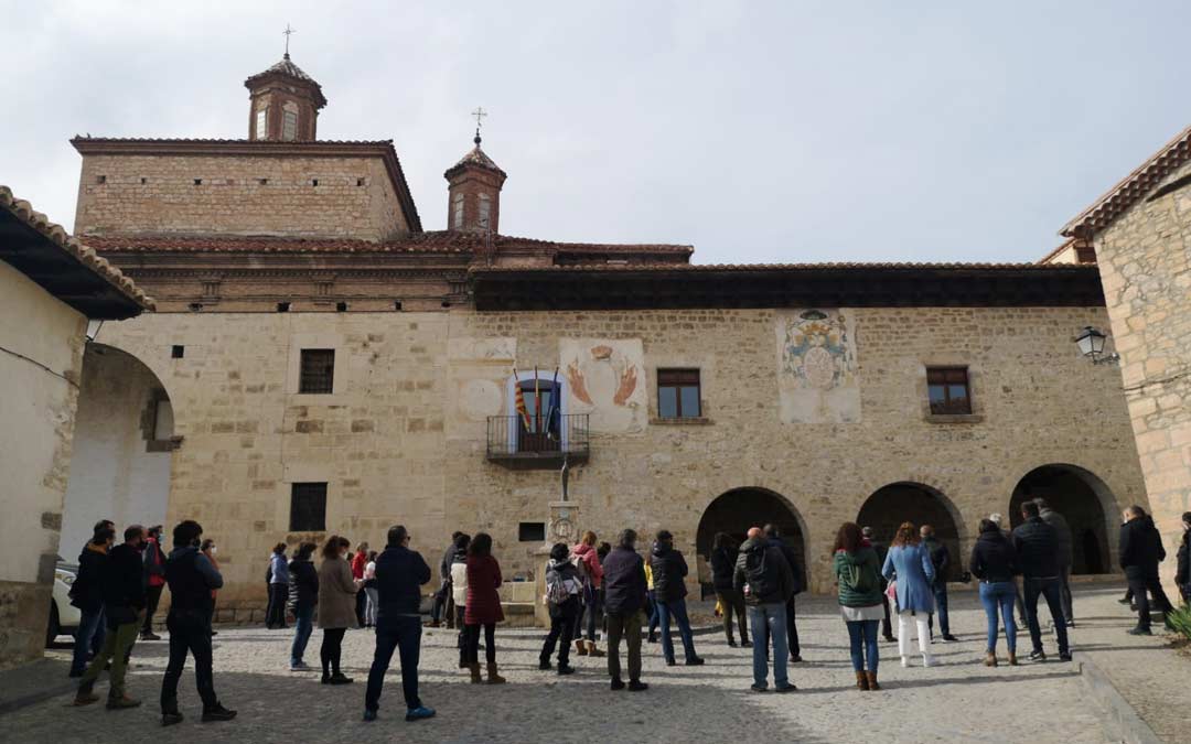 Charla en Fortanete organizada por la Plataforma en Defensa de los Paisajes de Teruel./Plataforma de los Paisajes