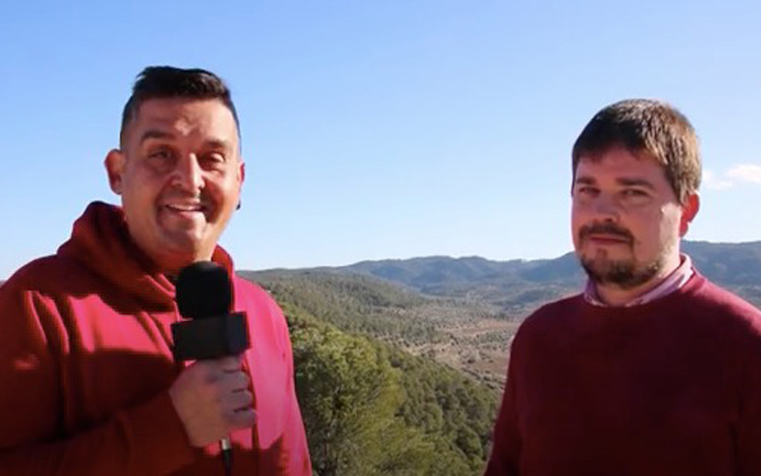 El senador de Compromís, Carles Mulet, y el secretario de CHA en Teruel, José Manuel Salvador. / CHA