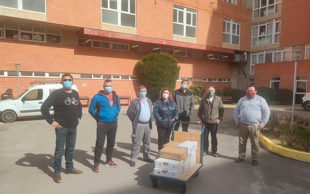 La Asociación de Productores de Leche y Queso de Teruel entrega 400 kilos de queso a las residencias./ Conexión Imaginativa