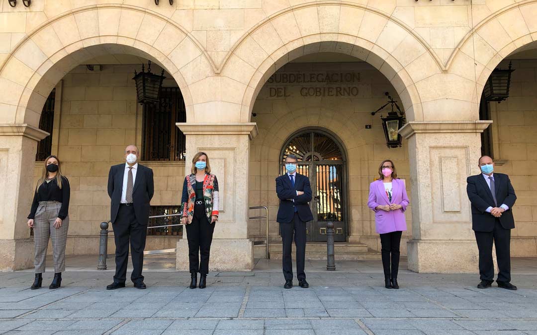 Visita del secretario de Estado de Telecomunicaciones e Infraestructuras Digitales, Roberto Sánchez, este jueves a Teruel./ DPT