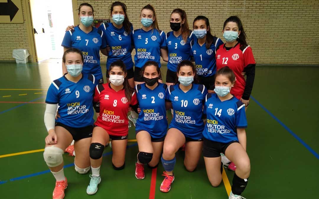 Las componentes del equipo juvenil del Club Voleibol Alcañiz. Foto: J.M.G.
