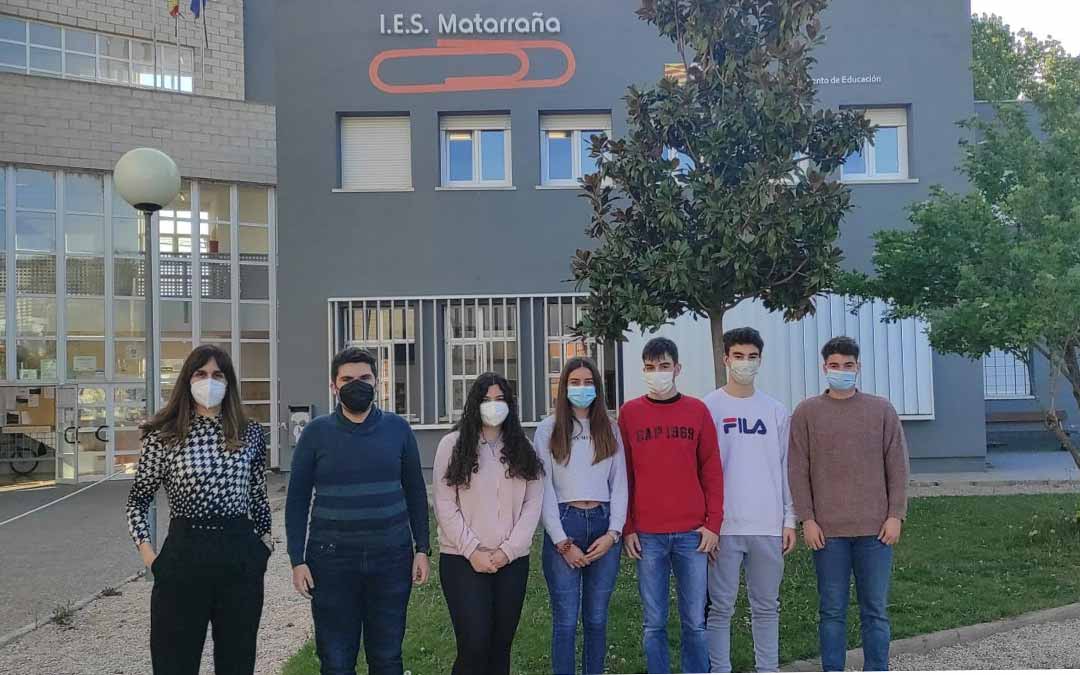 Los alumnos presentaron las conclusiones de este nuevo proyecto. IES Matarraña.