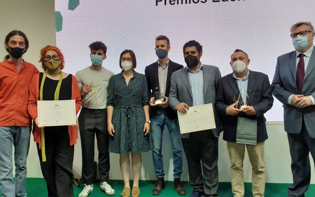 Nominados y premiados junto al diputado de Turismo de DPT, Diego Piñeiro, y la presidenta de Andorra Sierra de Arcos, Marta Sancho. /DPT