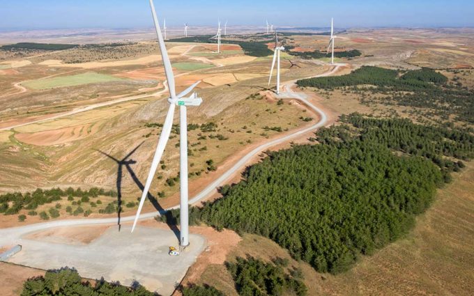 El Clúster de la Energía de Aragón se opone a los impuestos autonómicos a los parques eólicos y fotovoltaicos