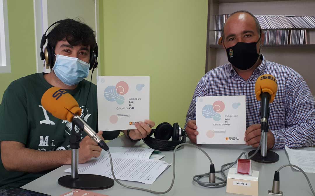 Rafael Guardia, concejal de medio ambiente del consistorio caspolino y el educador ambiental, Jorge Gracia. Foto: J.V.