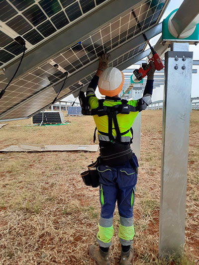 Trabajos en la planta fotovoltaica Endesa