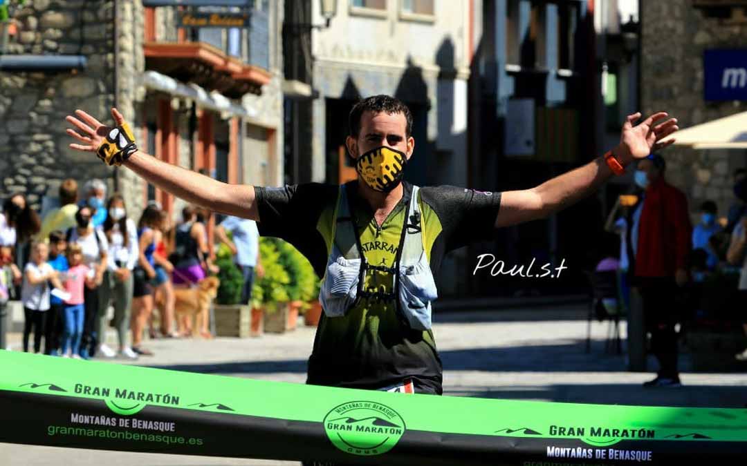 Carlos Jávega traspasó la línea de meta en primera posición en Benasque.