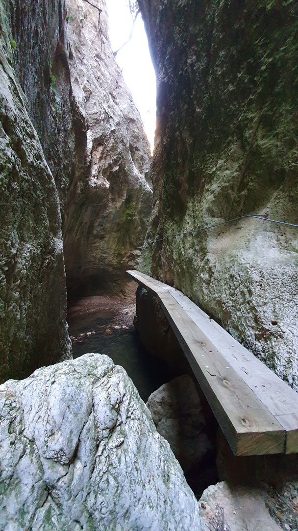caleja del huergo pasarelas senderismo ejulve