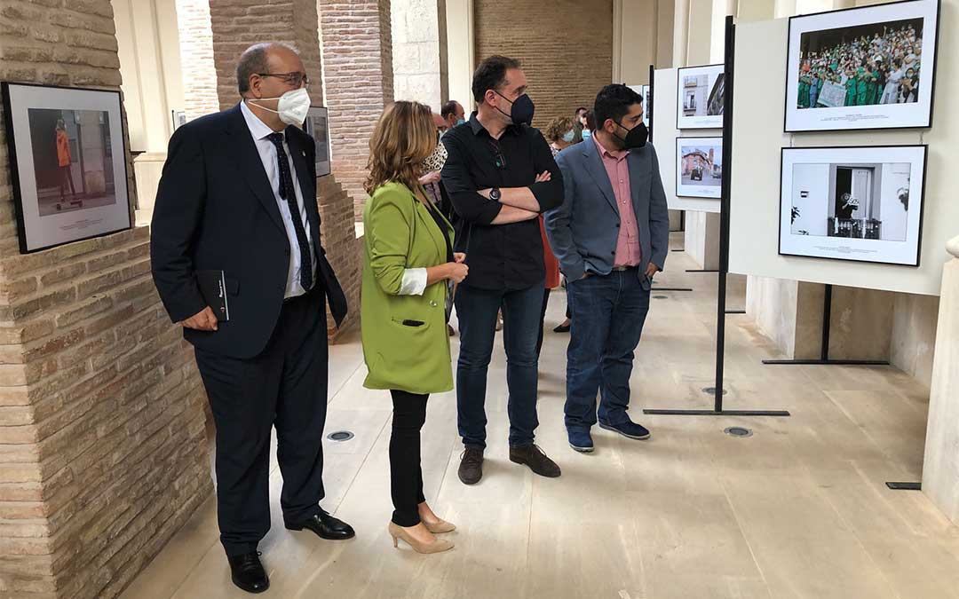 Inauguración de la exposición coorganizada por el Museo de Teruel de la DPT y la Asociación Profesional de Fotoperiodistas de Aragón./ DPT