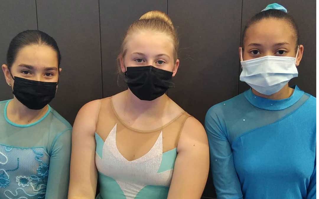 Representantes del Patinaje Artístico Bajo Aragón que estuvieron en Magallón. Foto. I.R.