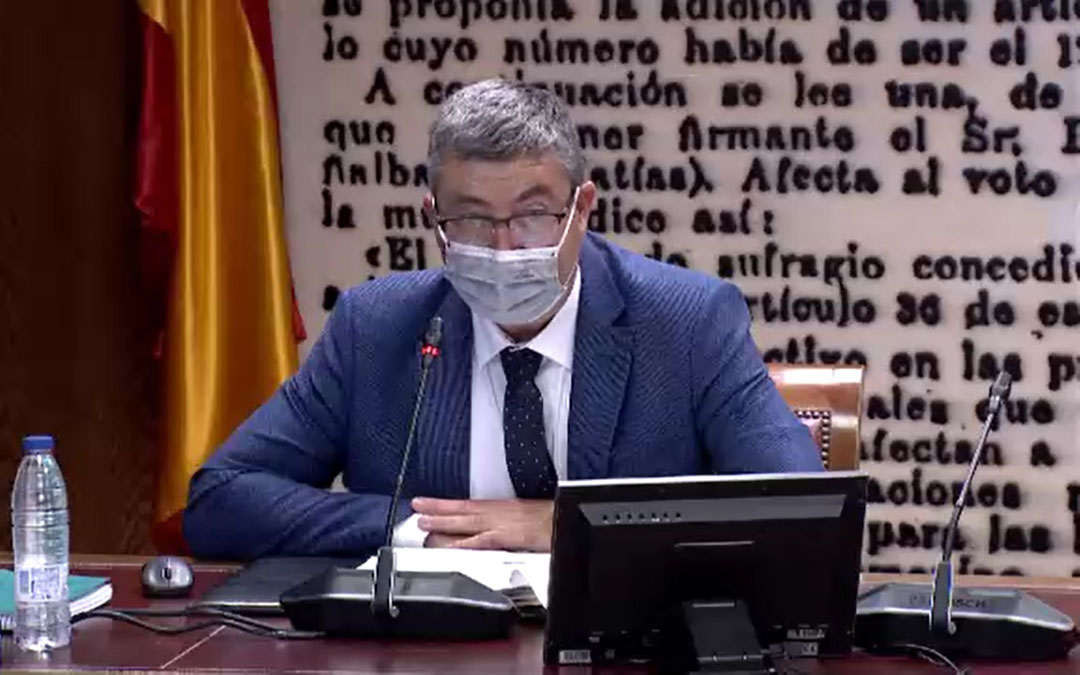 Emilio Querol intervino como invitado por parte de la Agrupación de Electores Teruel Existe en la Ponencia de Transición Energética / TE