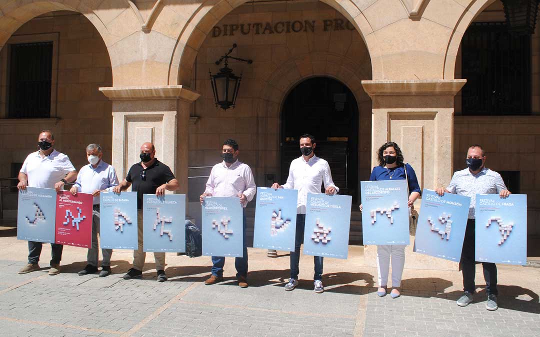 Representantes de los municipios donde este año se celebrará el Festival de los Castillos de Aragón. Foto. Haiku Comunicación
