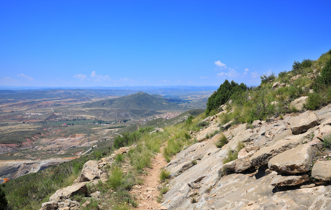 senderismo mirador sierra de arcos ariño andorra sierra de arcos
